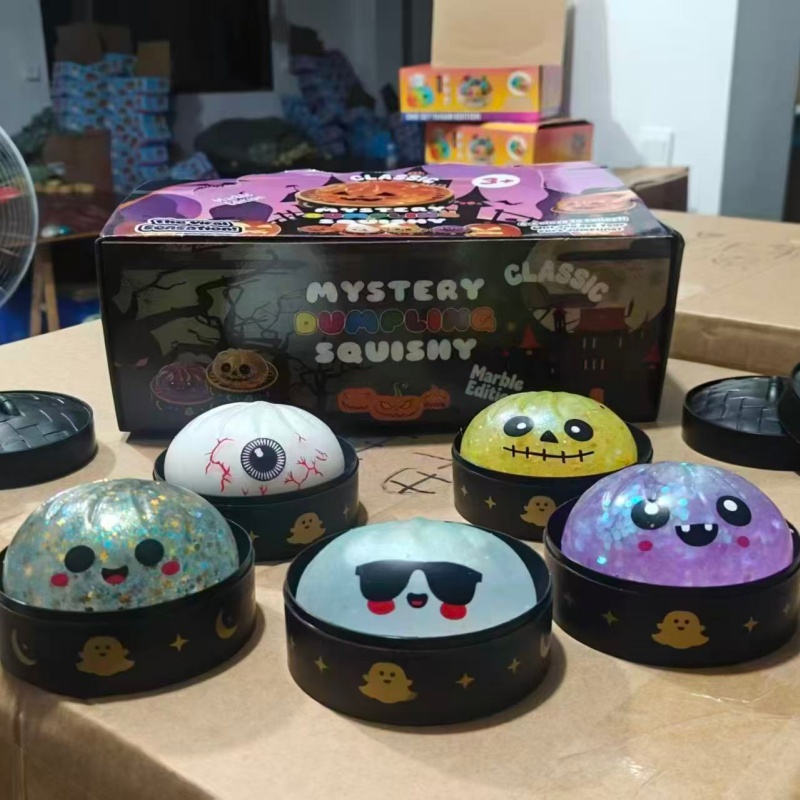 Sensory Squishy Blind Box Dump - Mystery Box Blind Bag 评论和价格